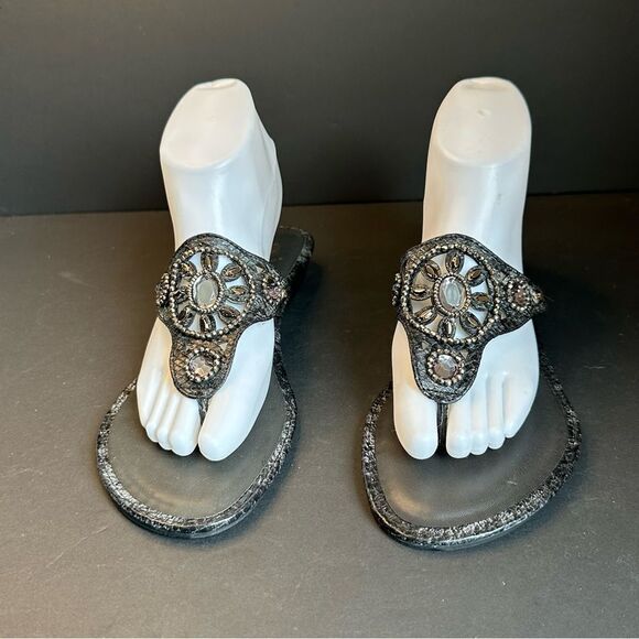 Yellowbox Gray Embellished Vegan Leather Thong Sandals Size 9 - Picture 1 of 7
